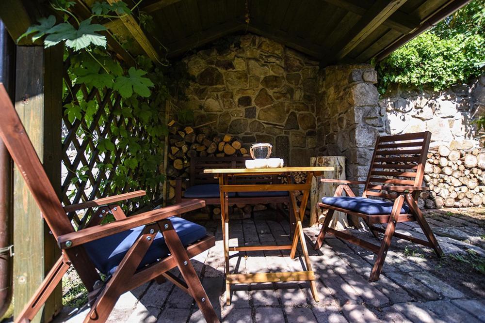 Apartamento Dum V Zahrade Písek Exterior foto