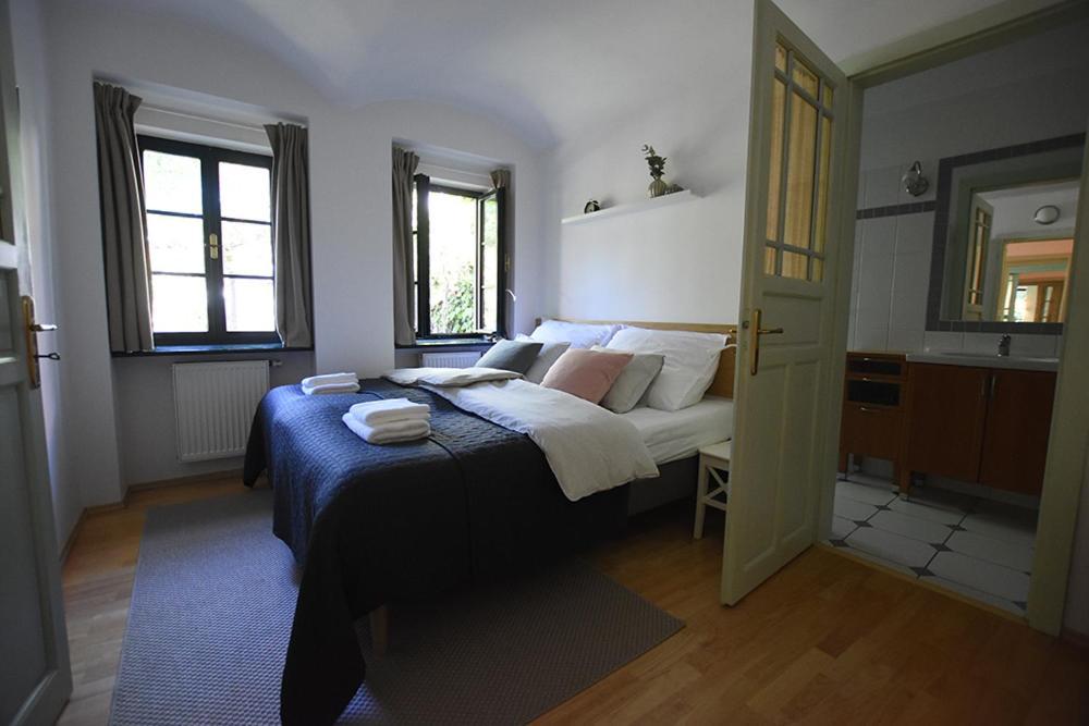 Apartamento Dum V Zahrade Písek Exterior foto